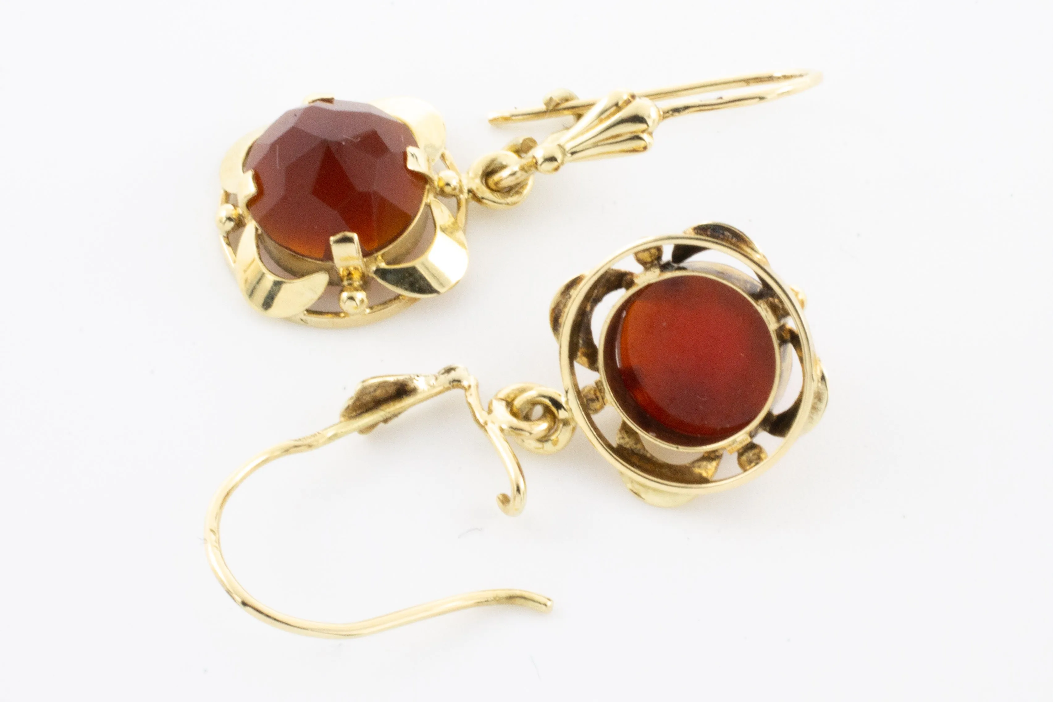 14 carat gold earrings with carnelian
