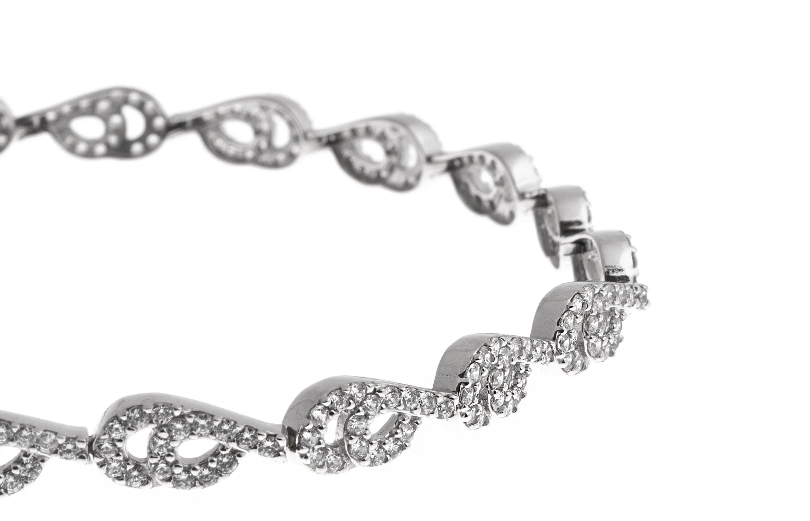 18ct White Gold Stone Set Bracelet (14.4g) LBR-1114