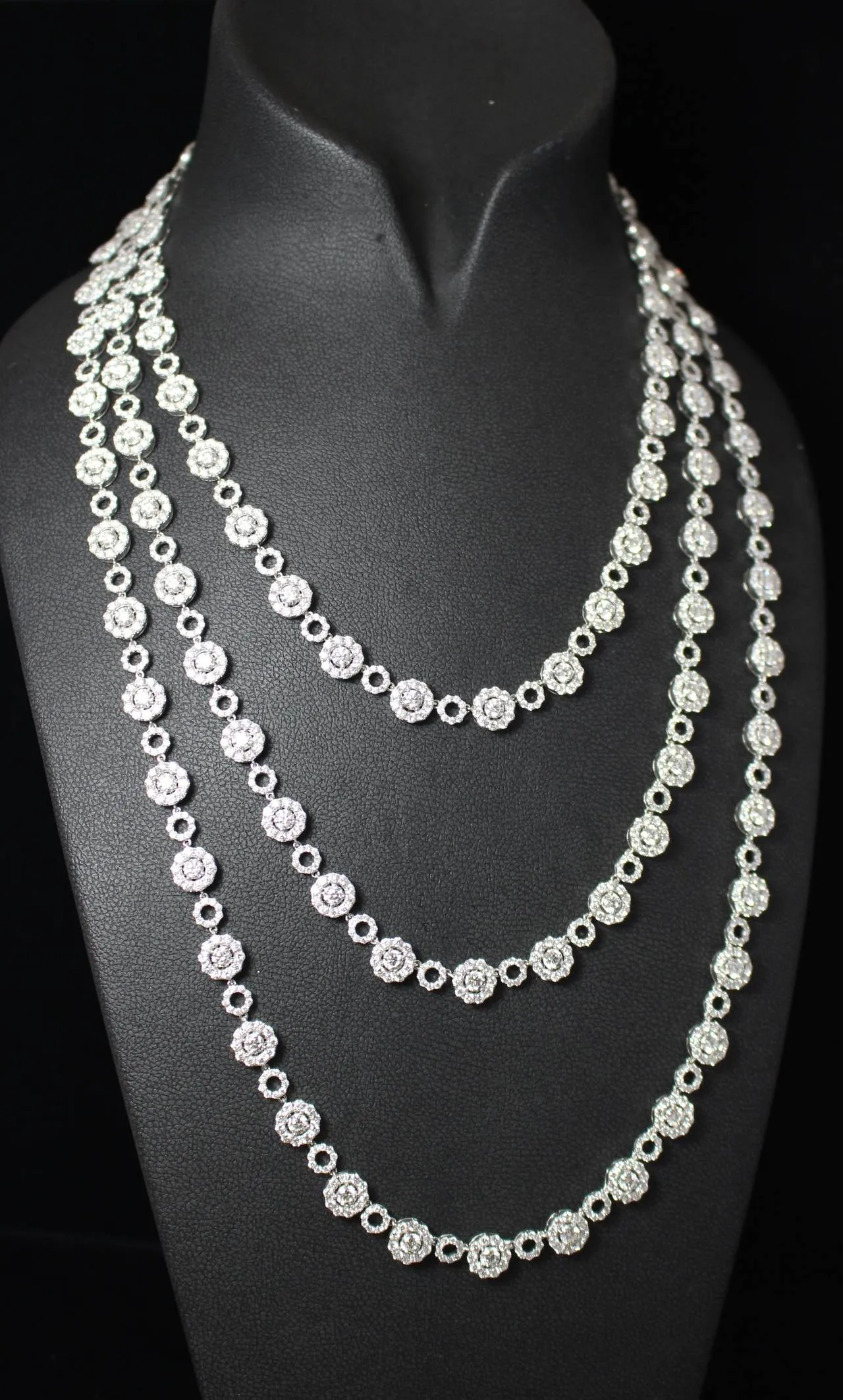 DIAMOND 18 Karat White Gold Necklace
