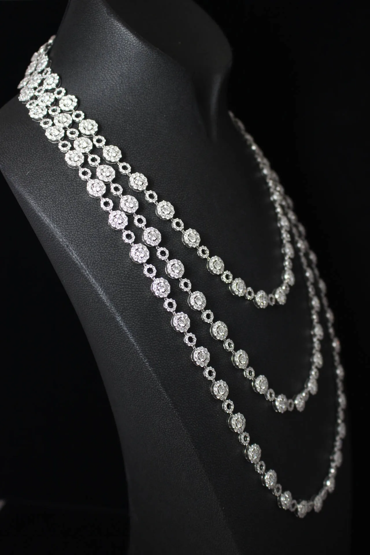 DIAMOND 18 Karat White Gold Necklace