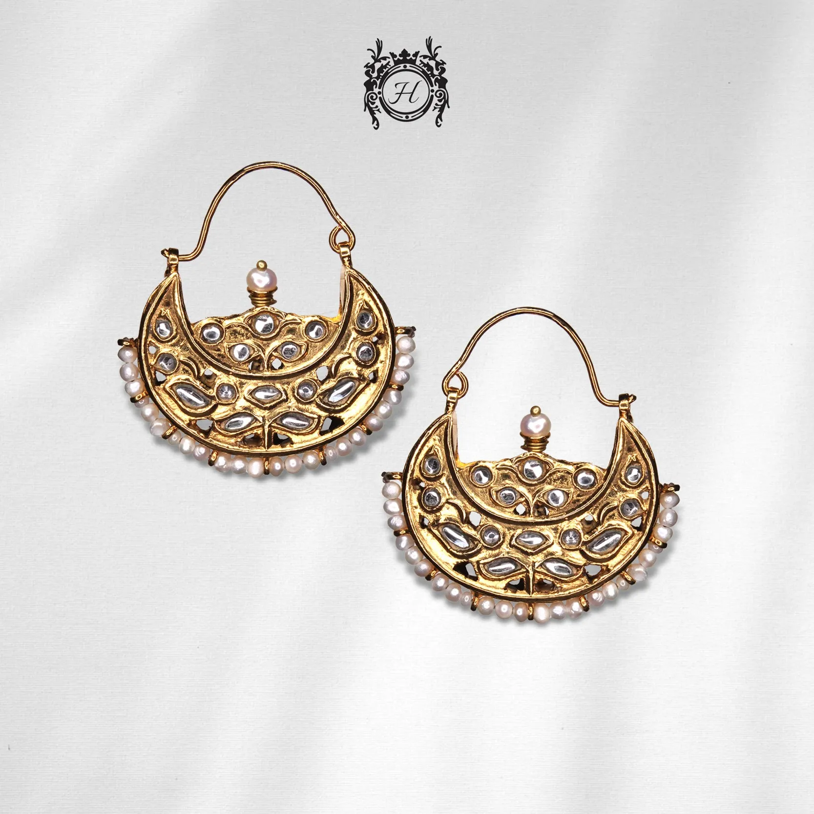 Earrings in Pearls and Kundan