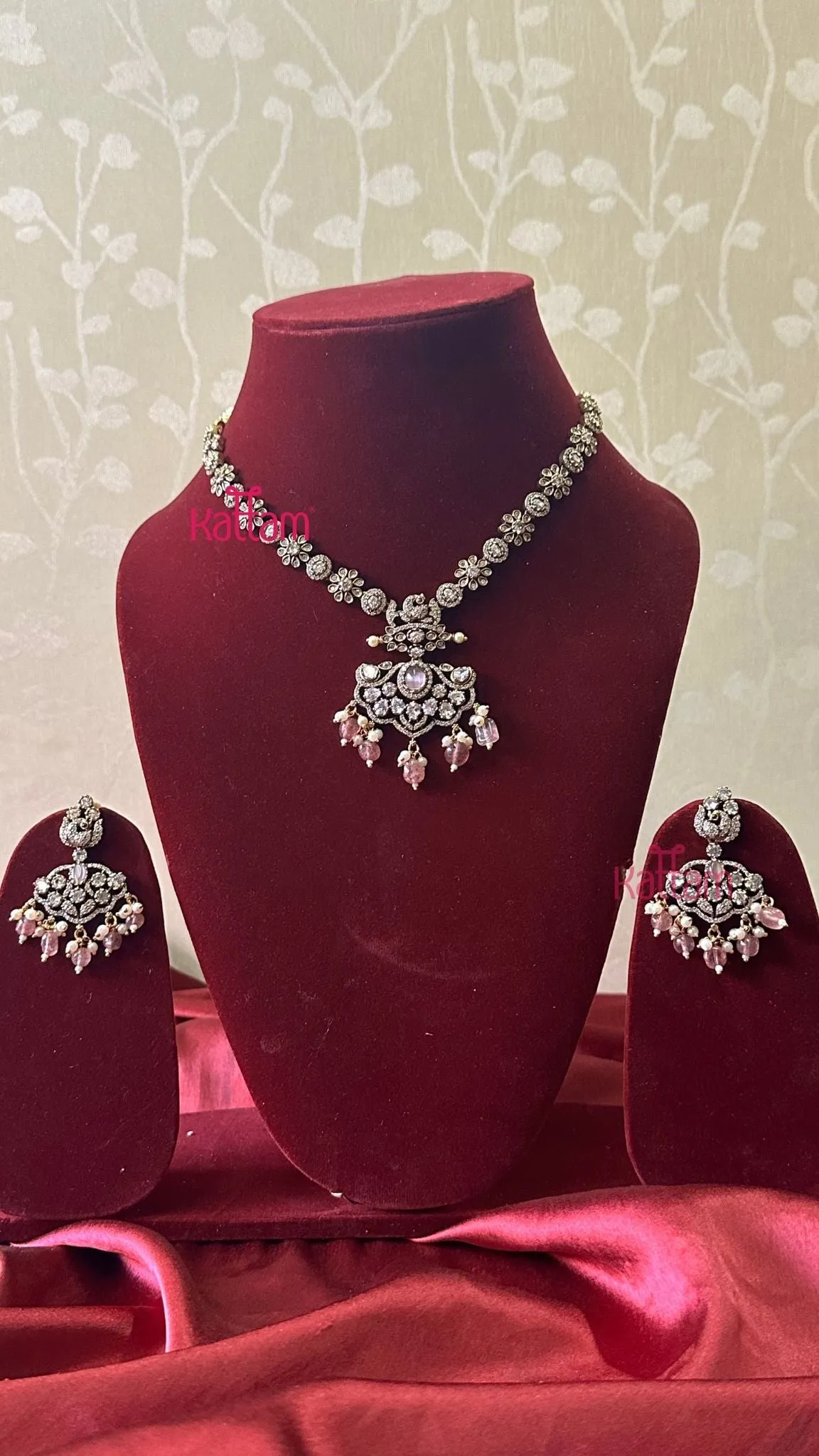 Flora Victorian AD Pink Short Necklace