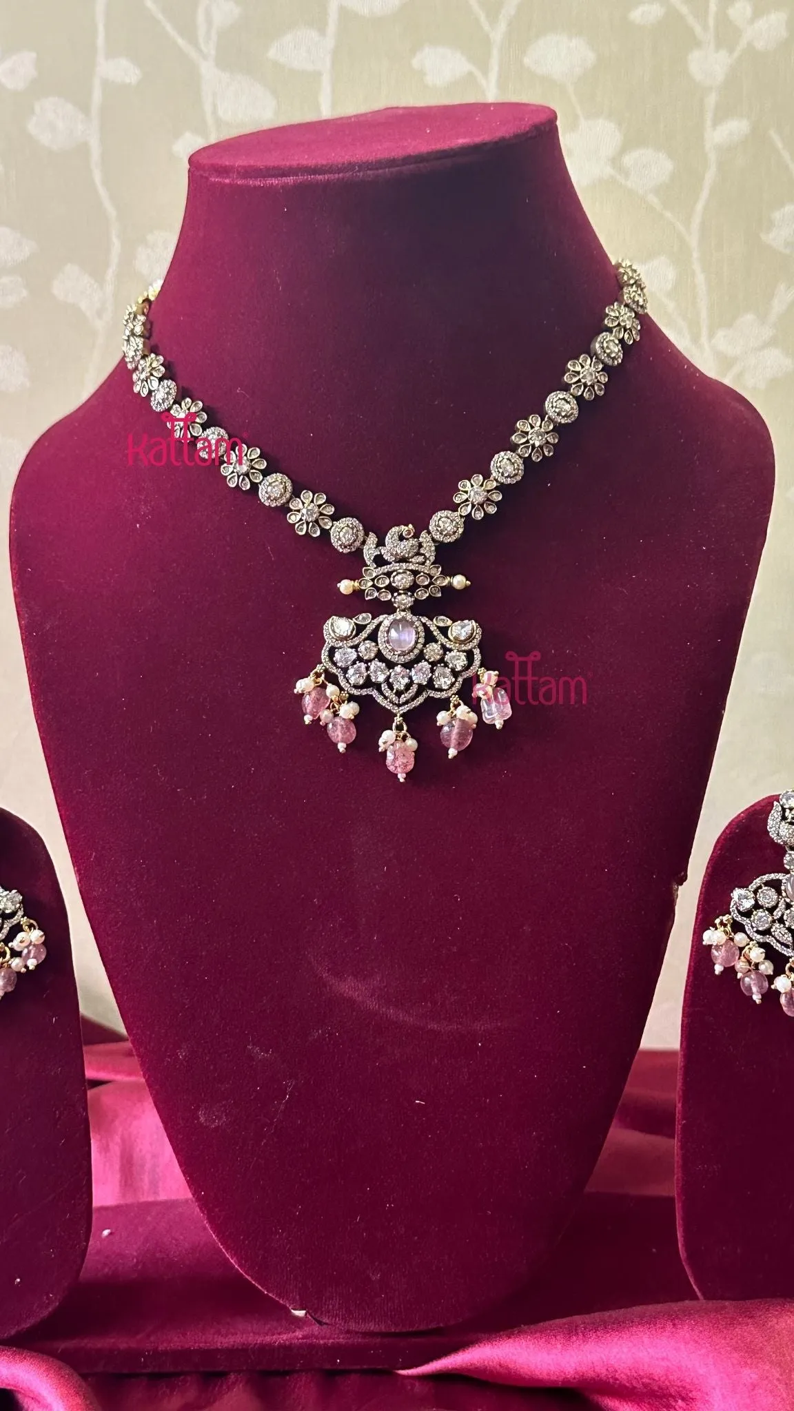 Flora Victorian AD Pink Short Necklace