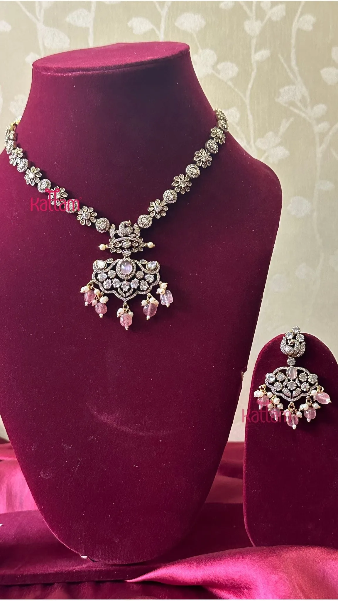 Flora Victorian AD Pink Short Necklace