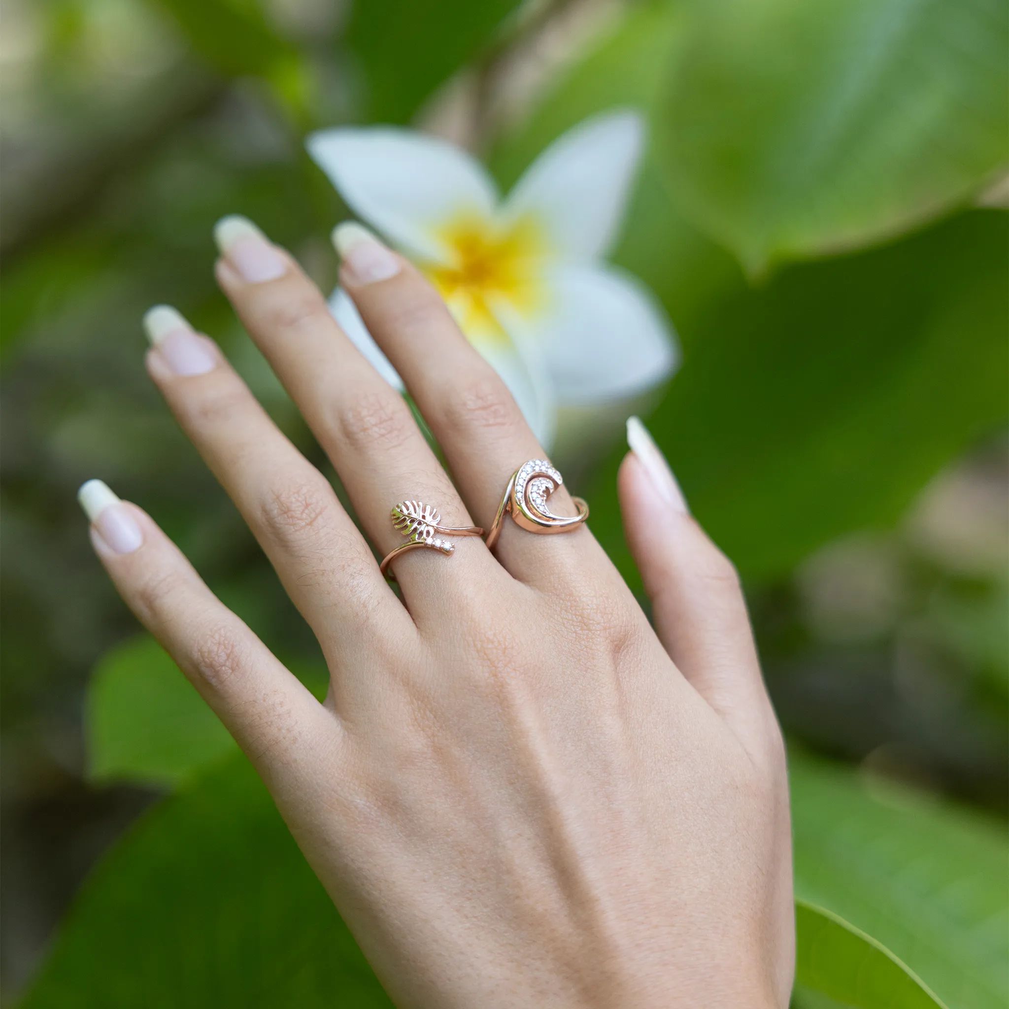 Monstera Ring in Rose Gold with Diamonds - 9mm