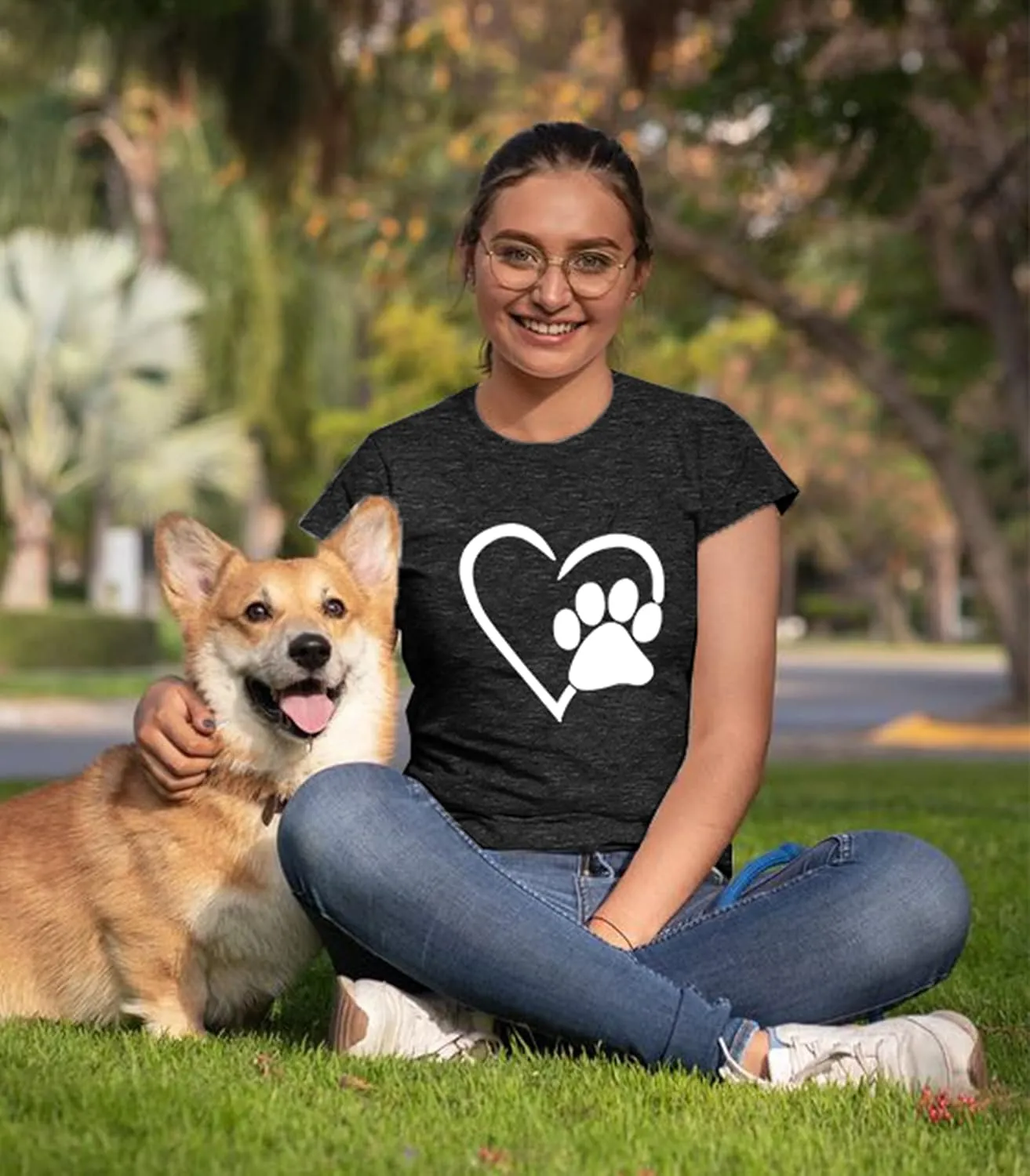 Paw Love Shirt Dog Lover Shirts for Women Paw Print Heart Tee Shirt Cute Dog Mom Short Sleeve Tee Tops