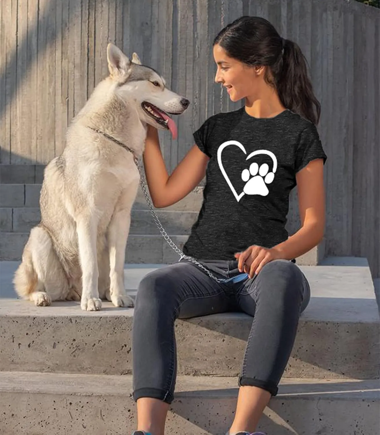 Paw Love Shirt Dog Lover Shirts for Women Paw Print Heart Tee Shirt Cute Dog Mom Short Sleeve Tee Tops
