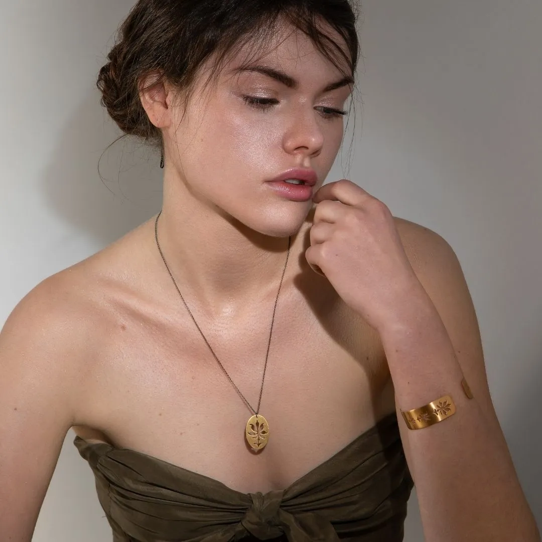 Pelargonium triplet - bracelet - mat gold plated