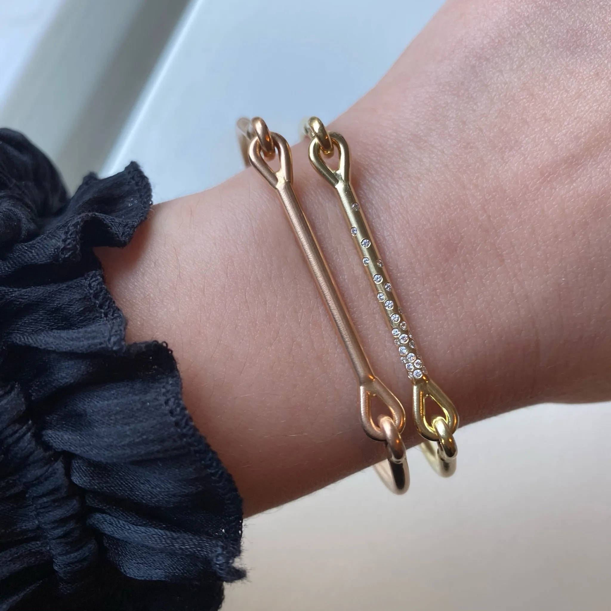 Tura Sugden 18k Rose Gold Needle Eye Heavy Top Cuff Bracelet