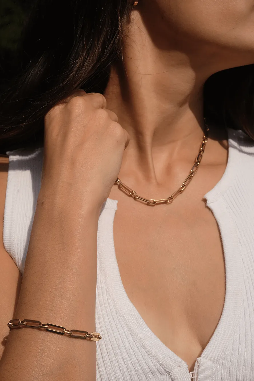 Vibes | Bold Links Clasp Bracelet | 18K Gold-Plated